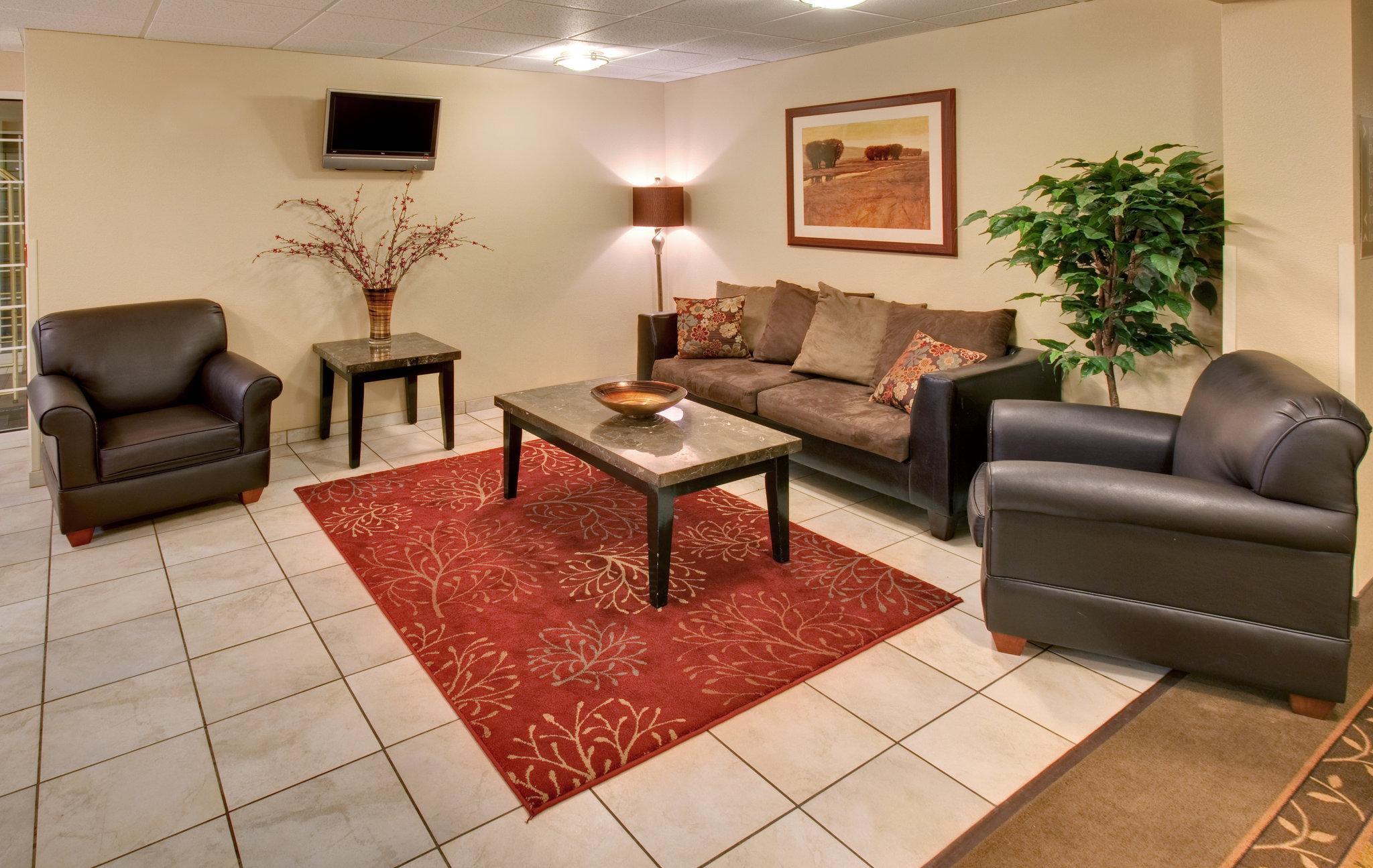 Candlewood Suites Lincoln By Ihg Экстерьер фото