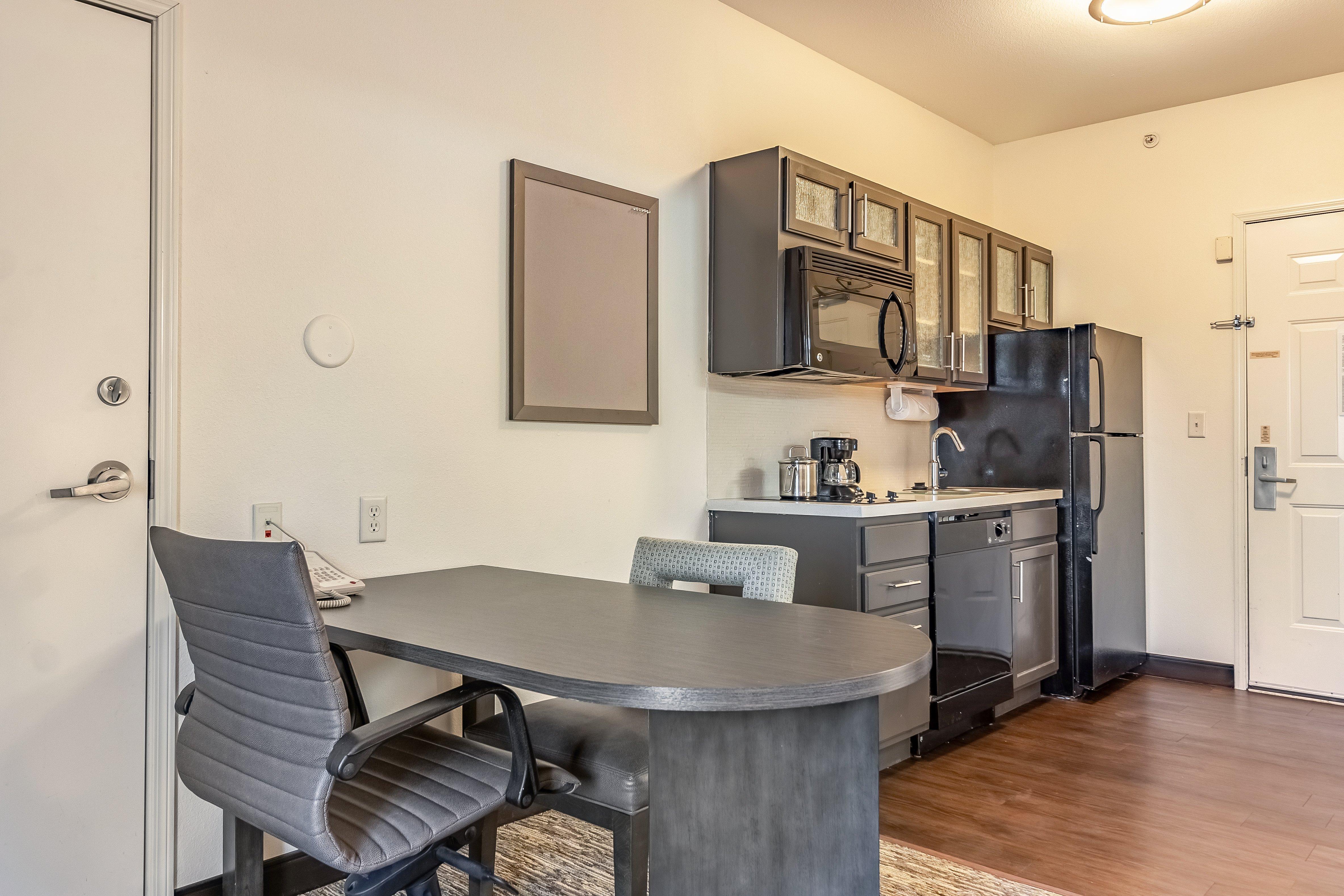 Candlewood Suites Lincoln By Ihg Экстерьер фото