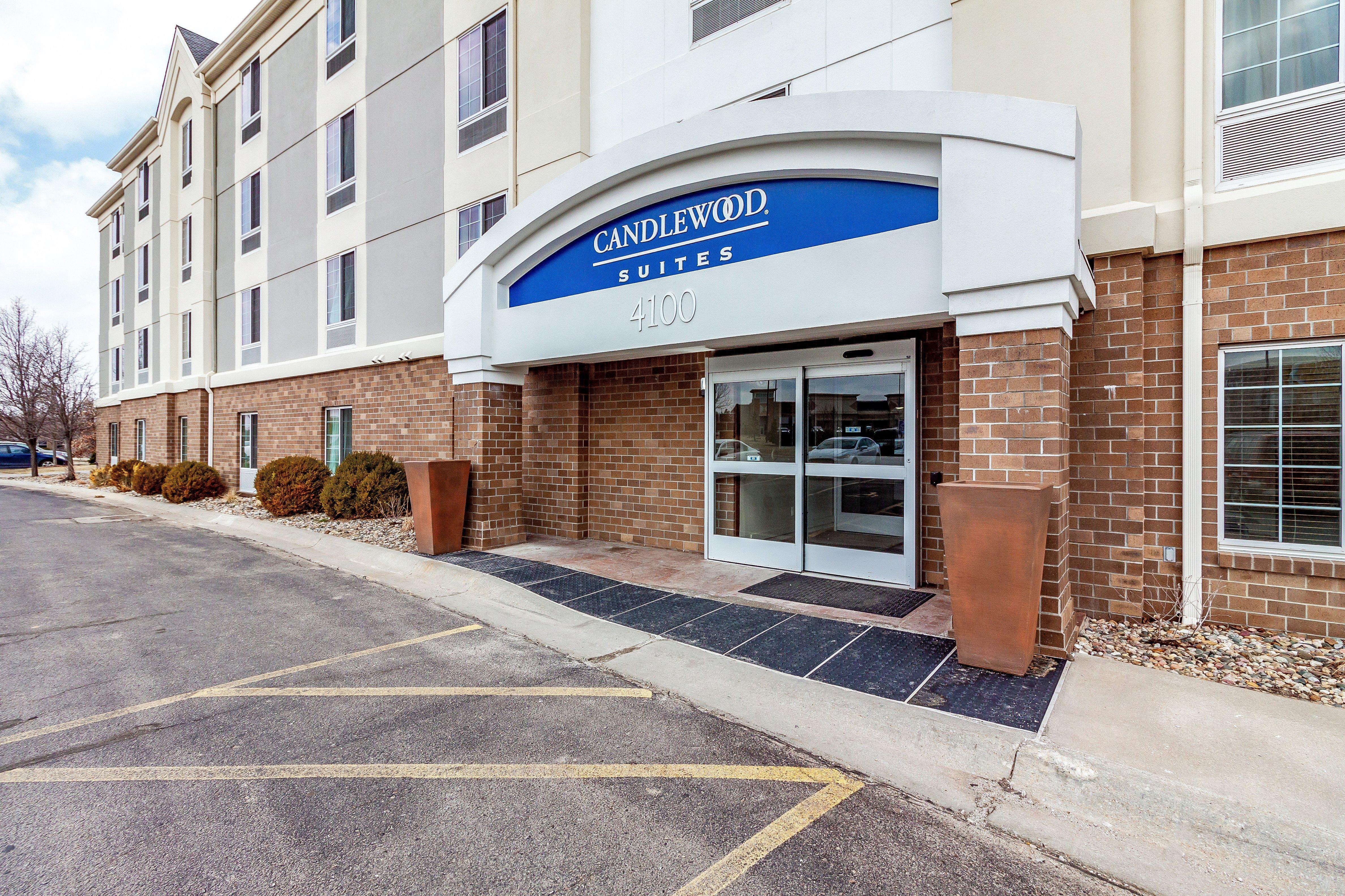 Candlewood Suites Lincoln By Ihg Экстерьер фото