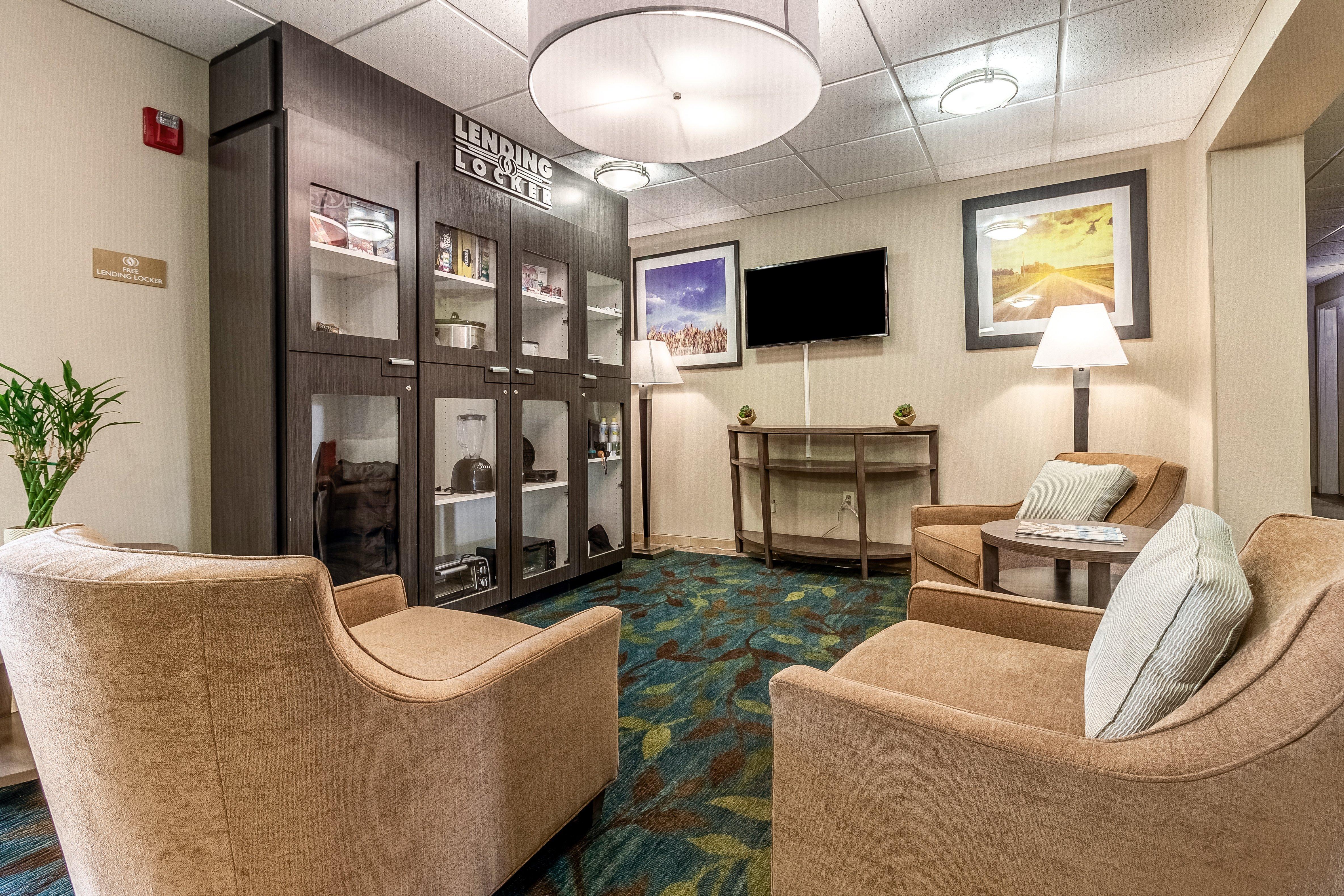 Candlewood Suites Lincoln By Ihg Экстерьер фото