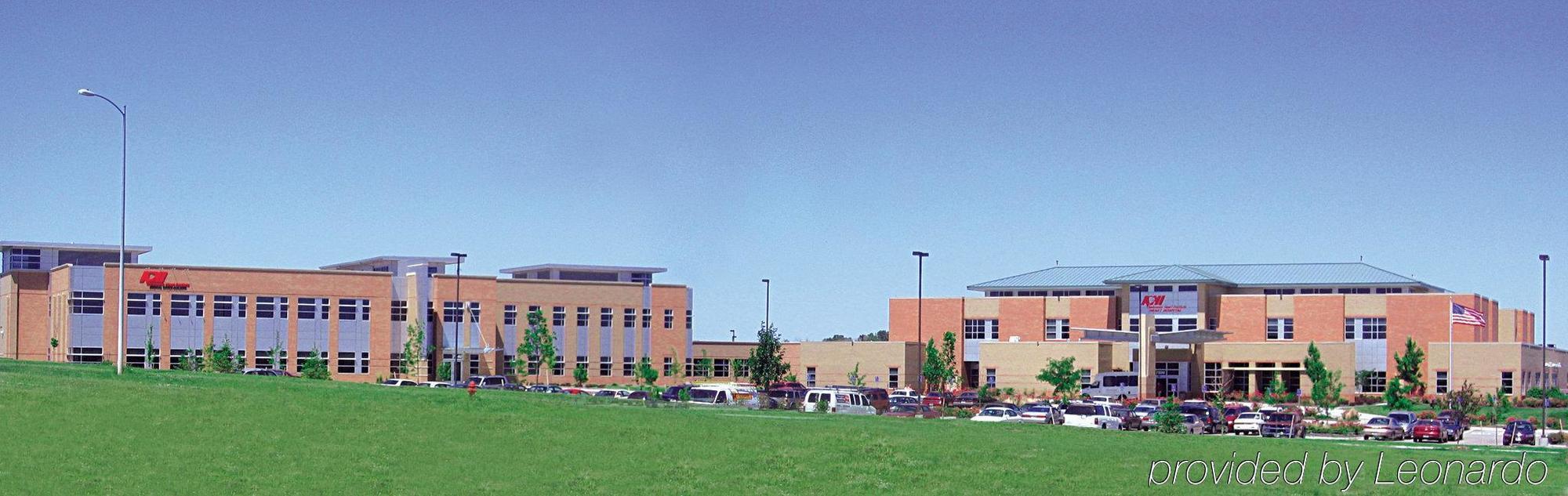 Candlewood Suites Lincoln By Ihg Экстерьер фото
