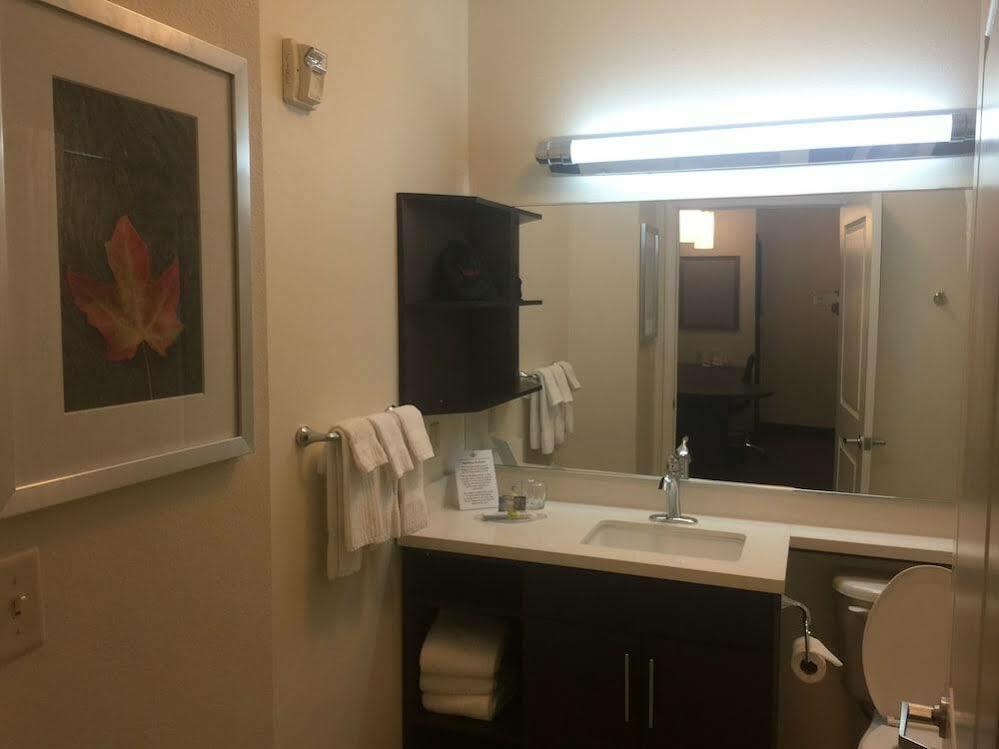 Candlewood Suites Lincoln By Ihg Экстерьер фото