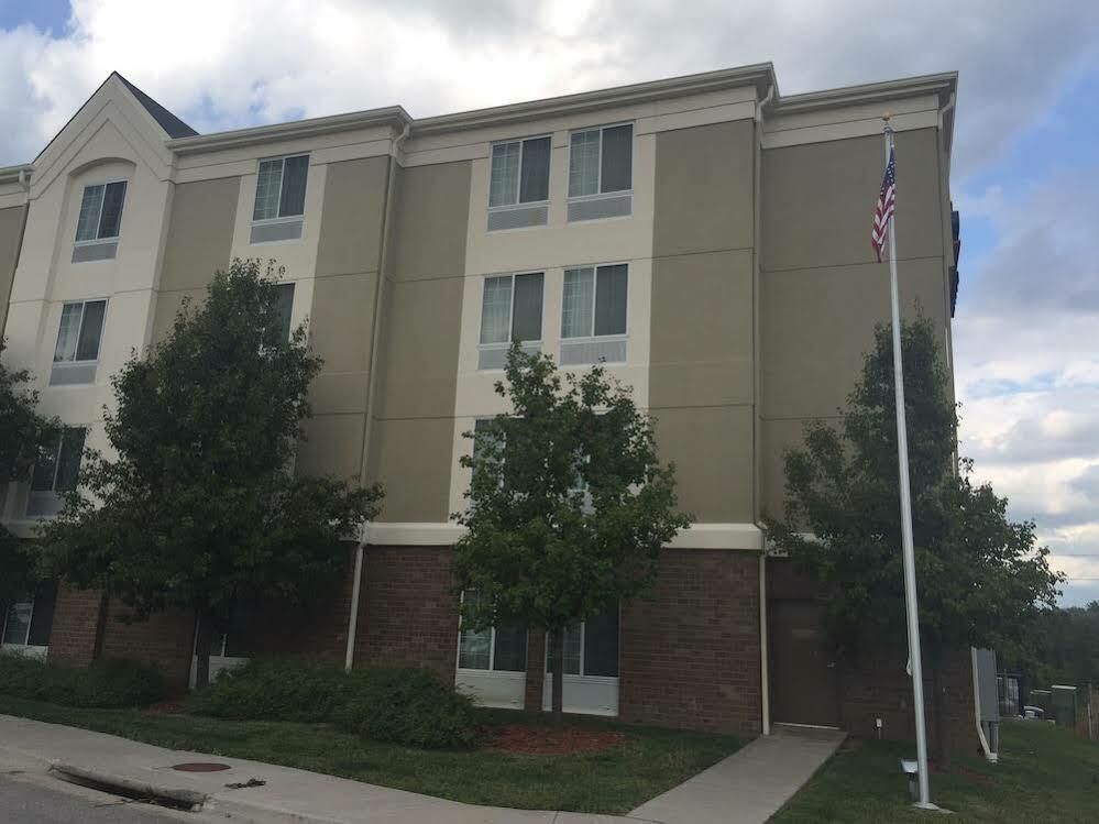 Candlewood Suites Lincoln By Ihg Экстерьер фото