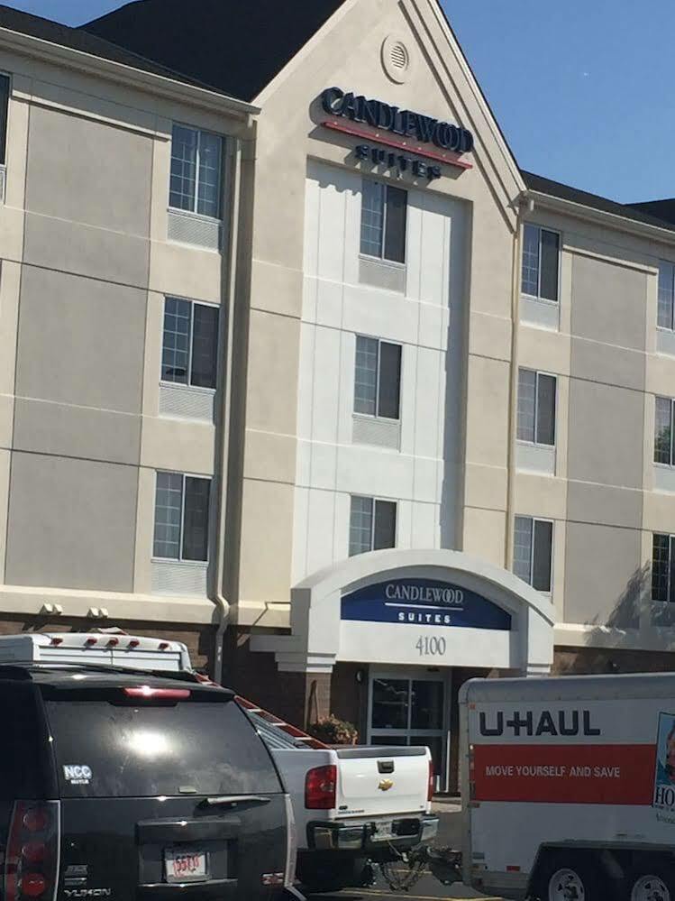 Candlewood Suites Lincoln By Ihg Экстерьер фото